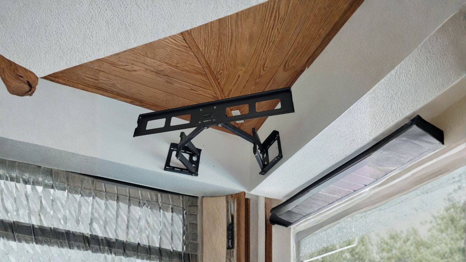 Articulating TV Wall Mount Reinstallation: Fixing a DIY Disaster