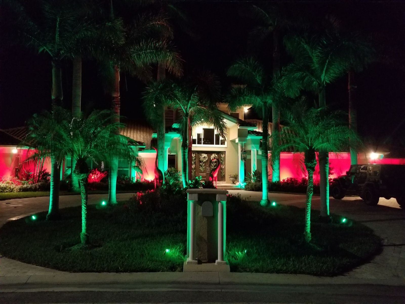FX Luminaire's Advanced Landscape Lighting Solutions